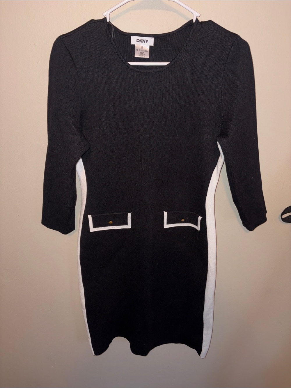 DKNY Black and White 3/4 Sleeve Sheath Dress